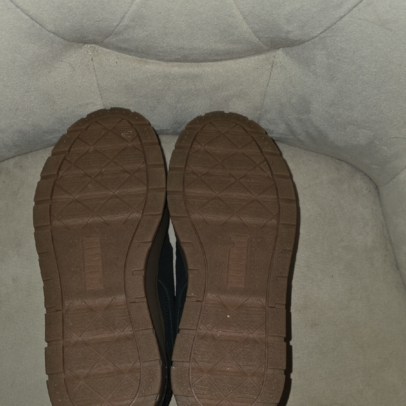 Puma Women's Black and Brown Platform Sneakers - Picture 3 of 3